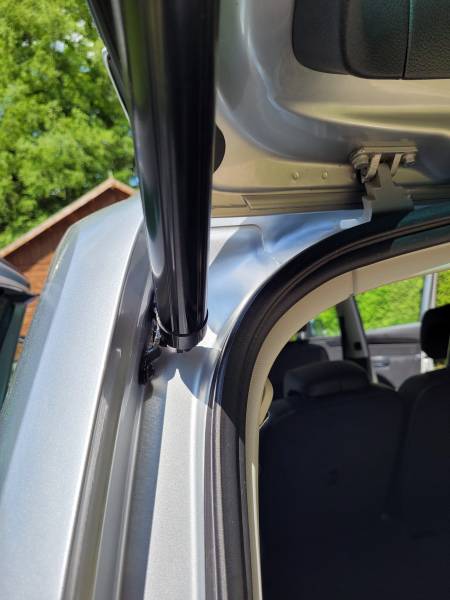 Nettoyage du coffre d'un Monospace