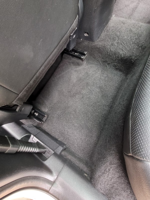 Nettoyage d'un 4x4 Nissan près du Neubourg 27