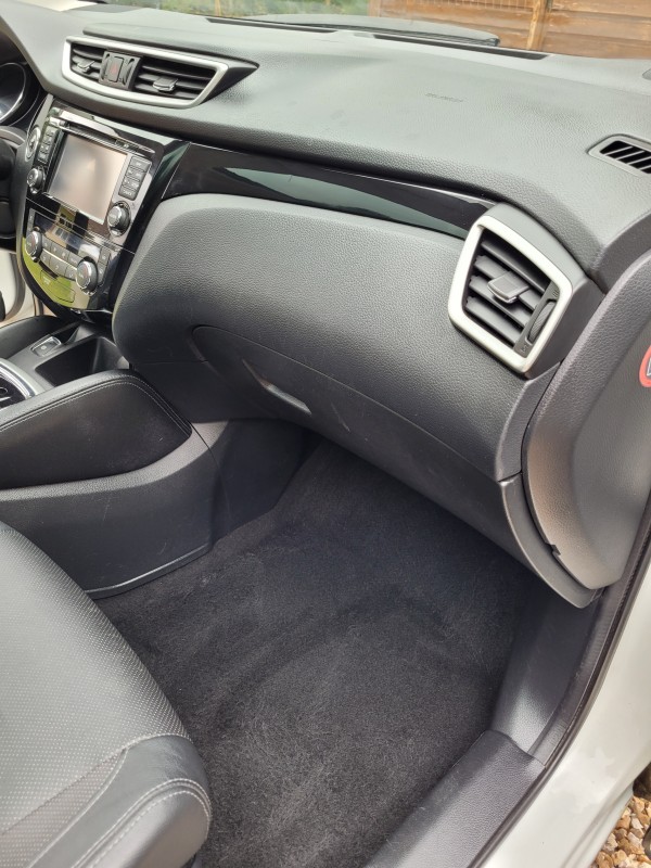 Nettoyage d'un 4x4 Nissan près du Neubourg 27