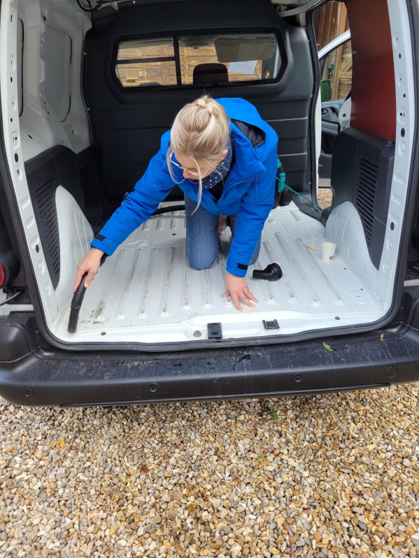 Nettoyage d'un utilitaire près de Brionne 27